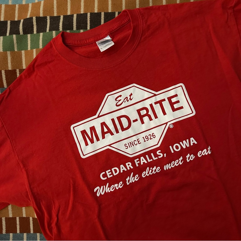 *B2G1F* Vintage Maid-Rite Tee